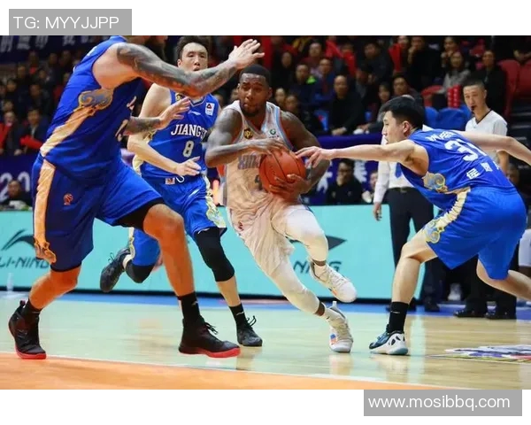 CBA季前赛新疆对阵山西精彩直播全程回顾与分析